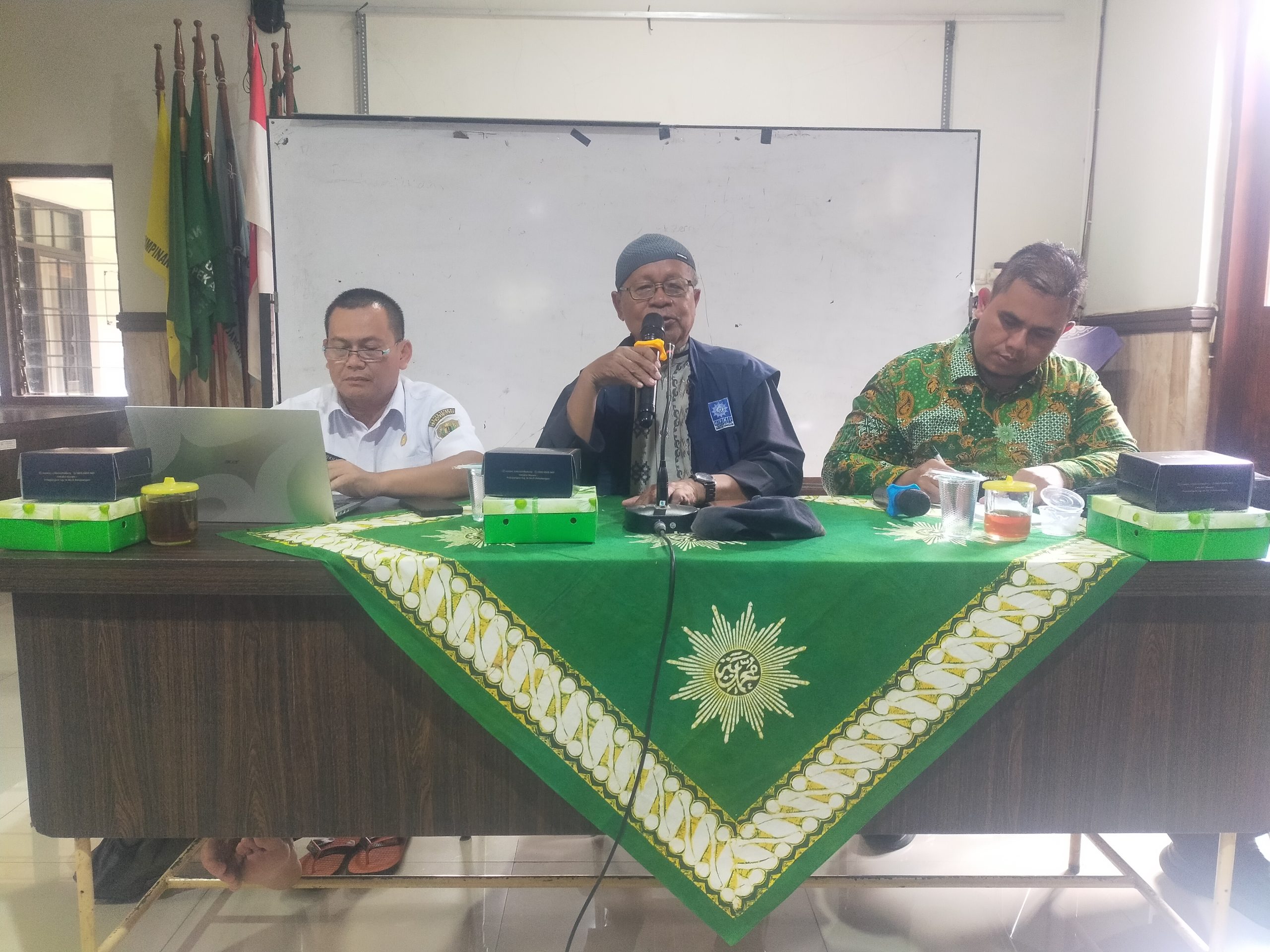 Wakil Ketua Pimpinan Daerah Muhammadiyah Kabupaten Pekalongan, Drs. H. Mardi Raharjo